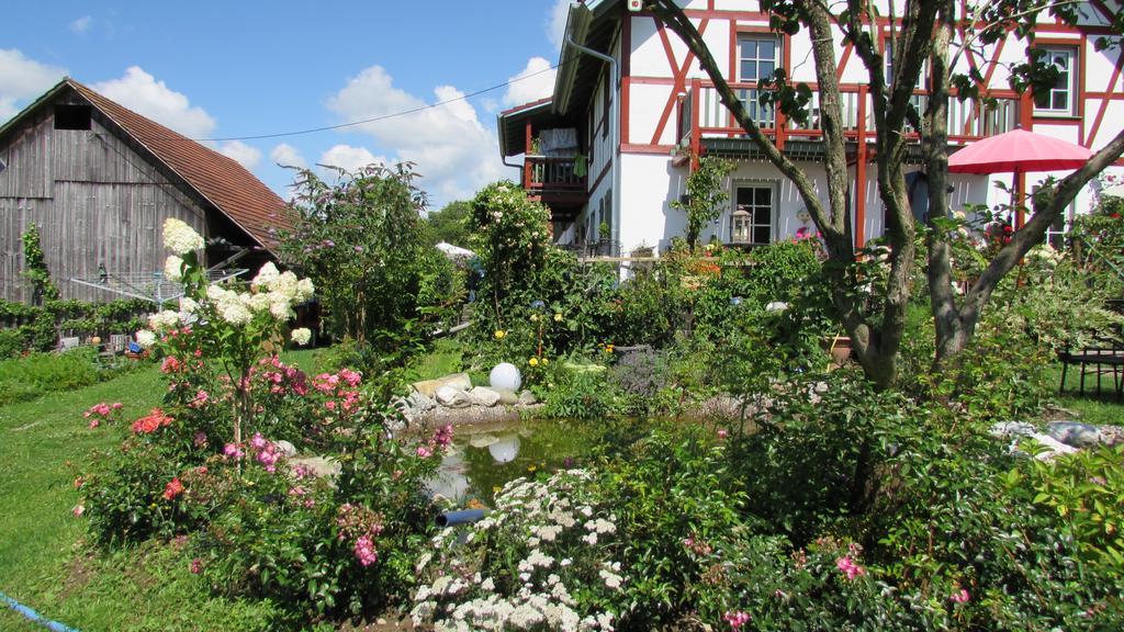 Hotel Landgut Apfelrose FDH Exterior foto