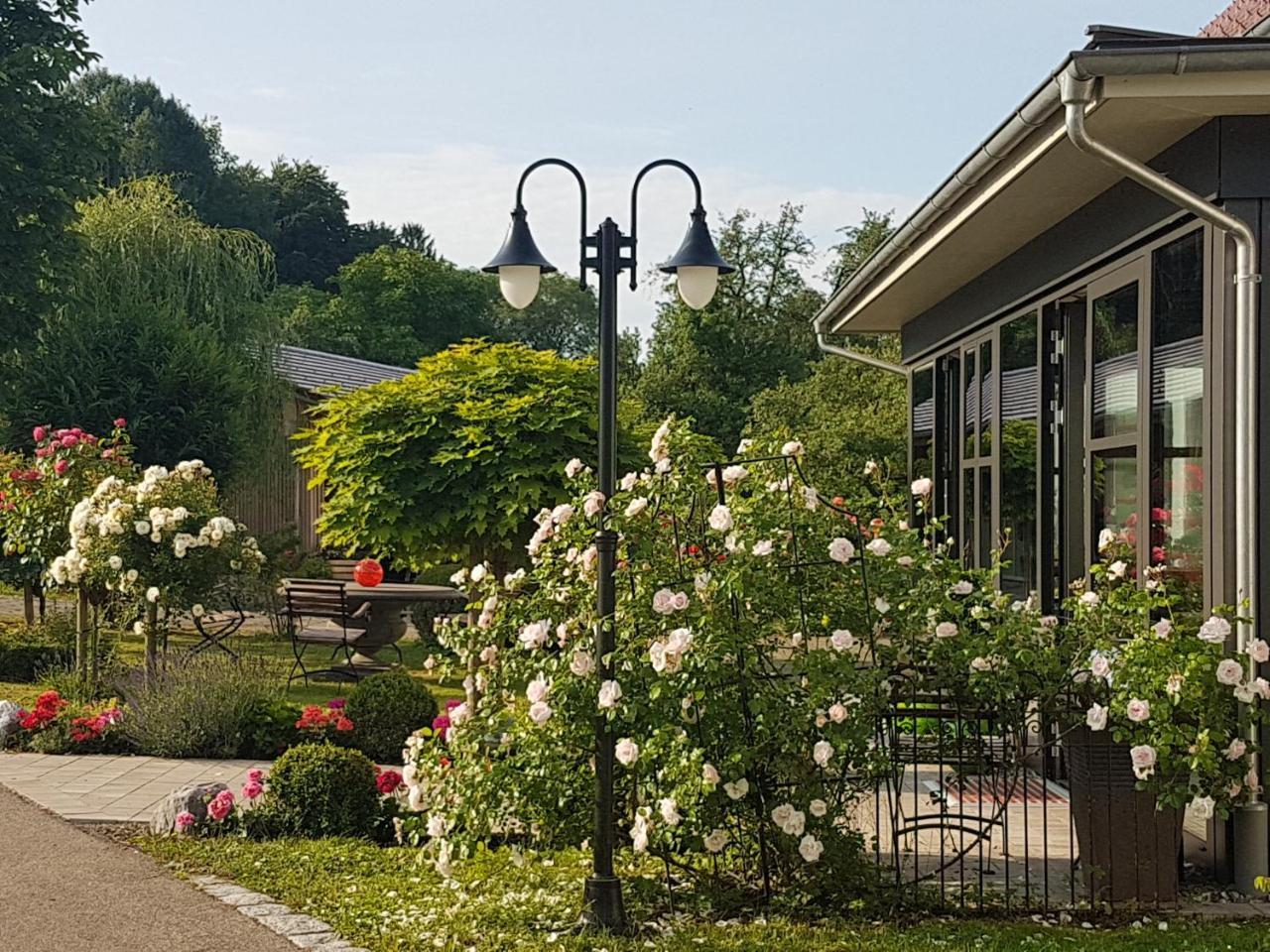Hotel Landgut Apfelrose FDH Exterior foto